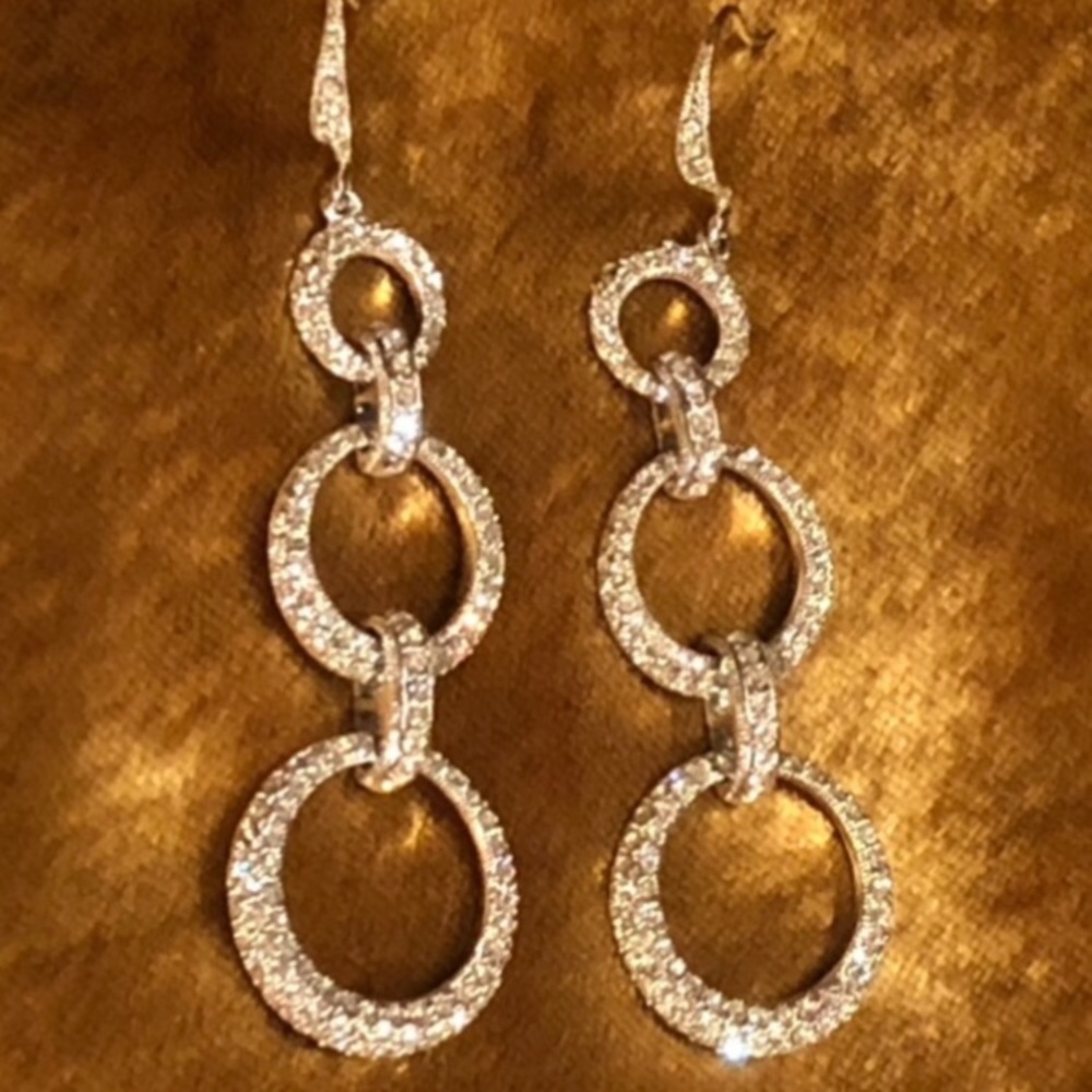 Pandora earrings never worn,  beautiful classic, great Christmas gift